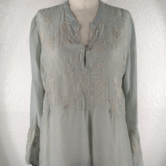 Johnny Was Runes Embroidered Blouse M NWOT - Picture 1 of 4